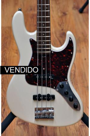 Sadowsky MetroExpress 21 Fret Vintage JJ Morado 4 Olympic White High Polish Sadowsky MetroExpress 21 Fret Vintage JJ Morado 4 Olympic White High Polish